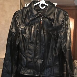 $100 Moda International leather jacket
